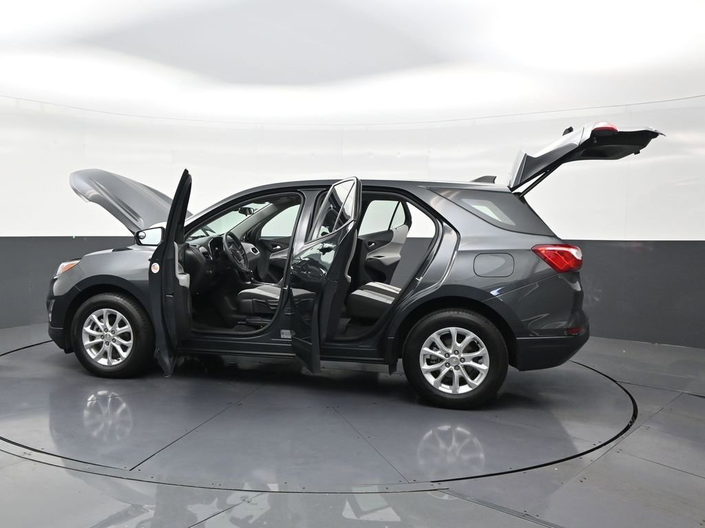 Used 2021 Chevrolet Equinox LS image 31