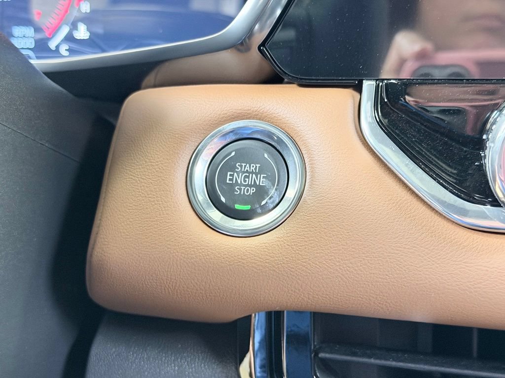 New 2026 GMC Canyon AT4 w/ Technology Plus Package AWD/4WD image 47
