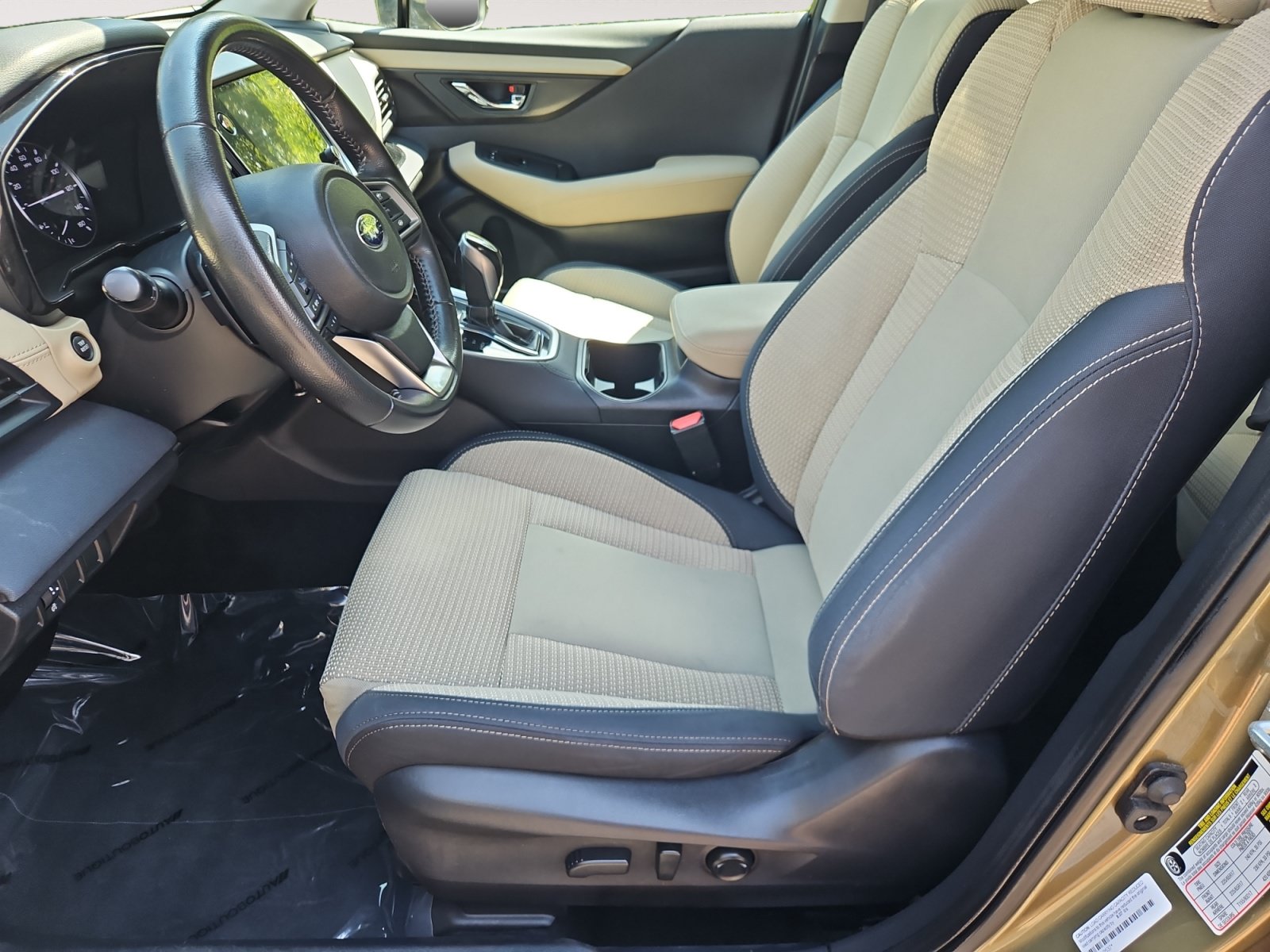 Used 2024 Subaru Outback Premium AWD/4WD image 9