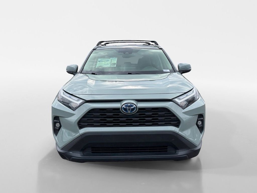 Used 2023 Toyota RAV4 XLE Premium image 9