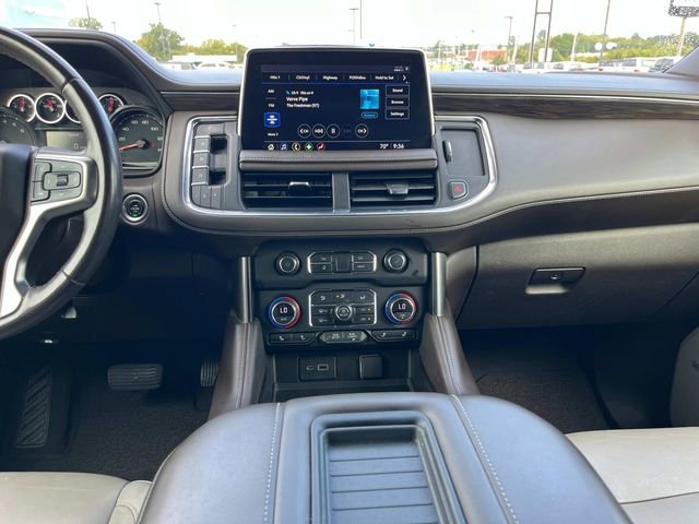 Used 2021 Chevrolet Suburban LT image 18