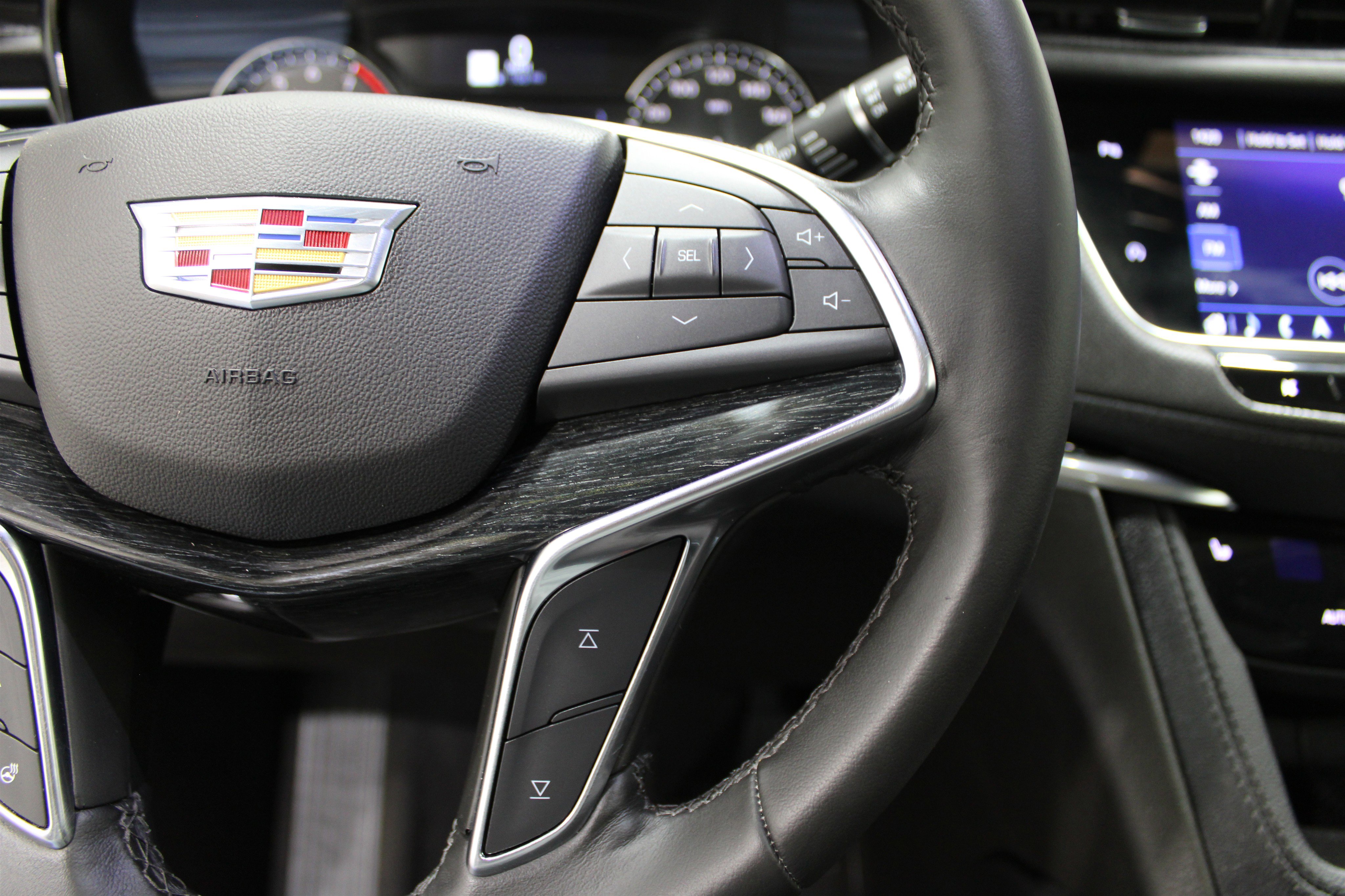 Certified 2023 Cadillac XT5 Premium Luxury image 12