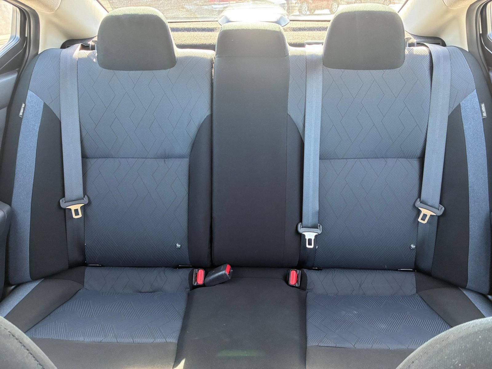 Used 2025 Nissan Versa SV FWD image 35