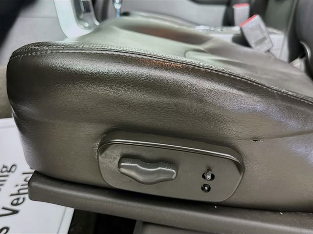 Used 2011 Nissan Pathfinder Silver w/ Protection Pkg image 20