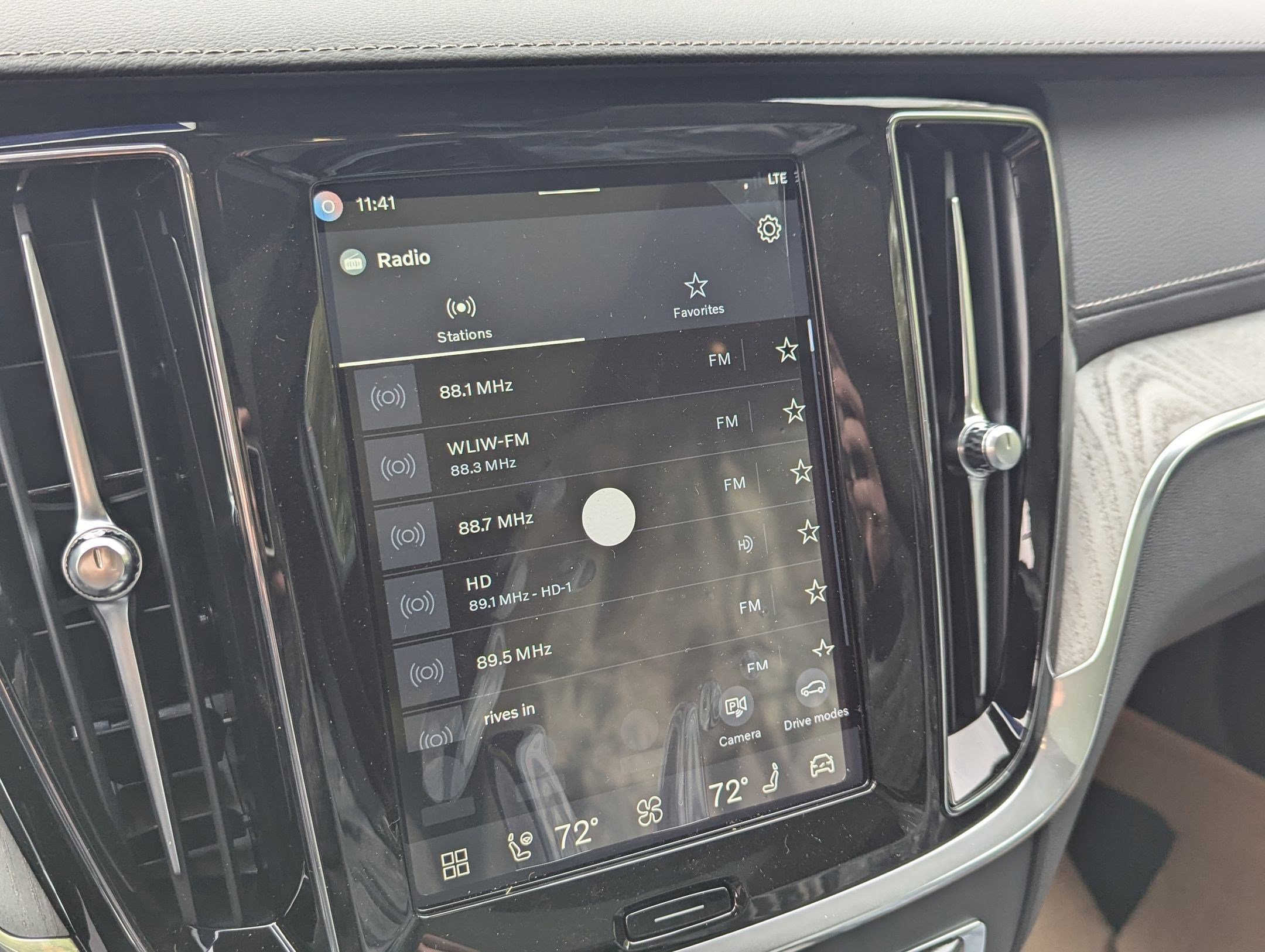 New 2026 Volvo V60 B5 Cross Country Ultra w/ Protection Package Premier image 14