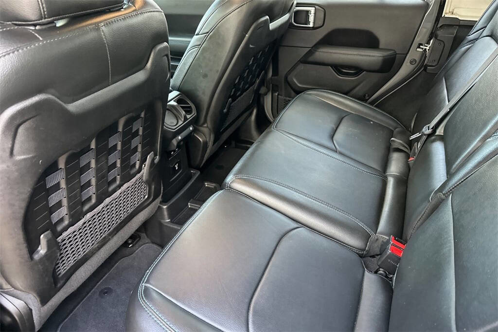 Used 2022 Jeep Wrangler Unlimited Rubicon 4xe w/ Cold Weather Group image 12