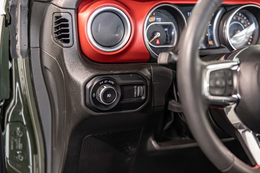 Used 2023 Jeep Wrangler Unlimited Rubicon w/ Dual Top Group AWD/4WD image 20