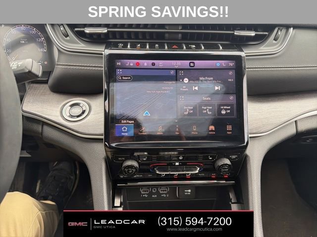 Used 2023 Jeep Grand Cherokee L Limited w/ Black Appearance Package image 27