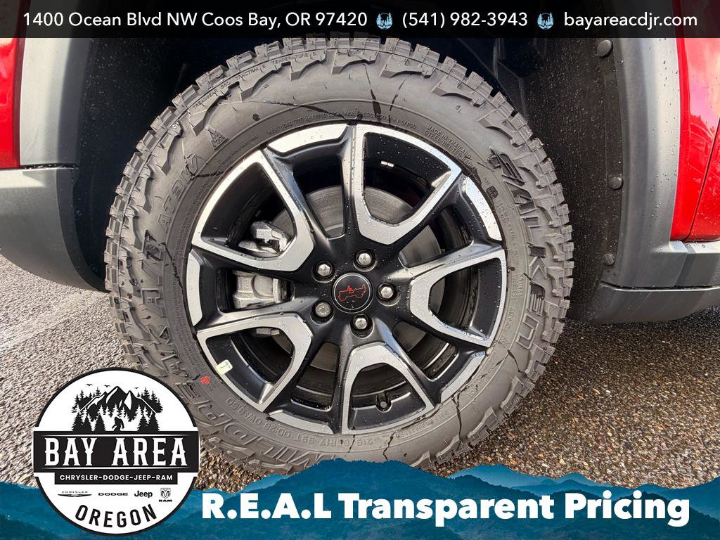 New 2026 Jeep Compass Trailhawk image 9