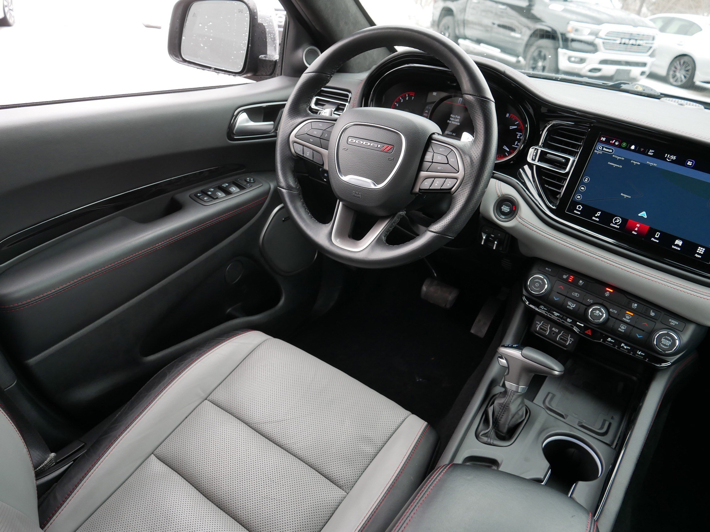 Used 2023 Dodge Durango Citadel image 9