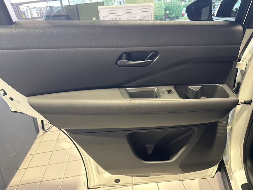 Used 2024 Nissan Pathfinder Rock Creek AWD/4WD image 28