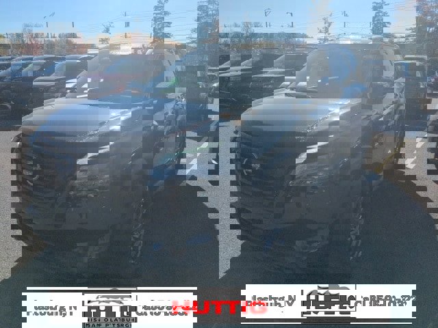 New 2025 Nissan Pathfinder SV w/ SV Premium Package