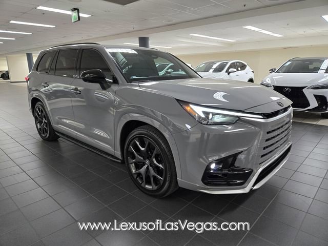 New 2026 Lexus TX 500h AWD image 2