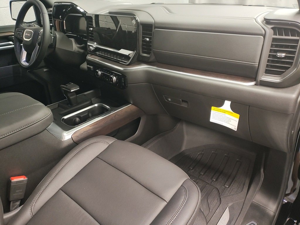 New 2026 GMC Sierra 1500 SLT w/ SLT Premium Plus Package image 8