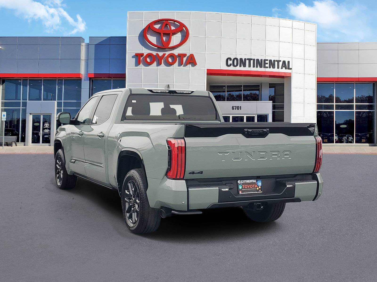 New 2026 Toyota Tundra Platinum AWD/4WD image 4