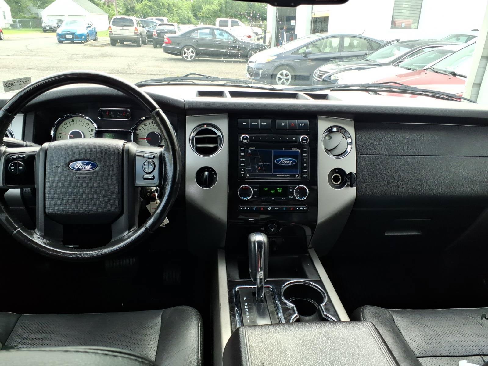 Used 2014 Ford Expedition EL Limited w/ Equipment Group 301A AWD/4WD image 7