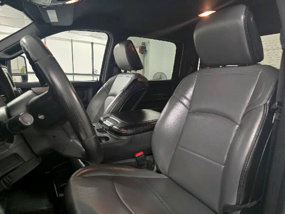 Used 2024 RAM 2500 Tradesman AWD/4WD image 15