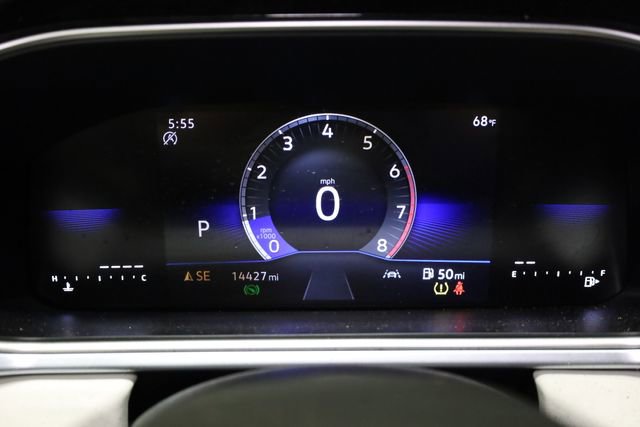 Used 2025 Volkswagen Taos SE image 19