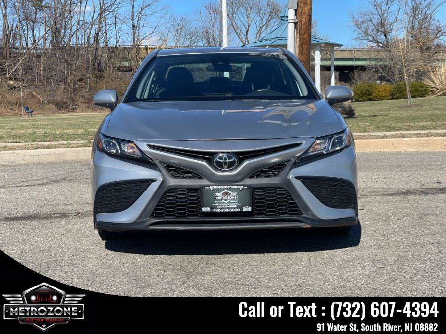 Used 2021 Toyota Camry SE FWD image 10