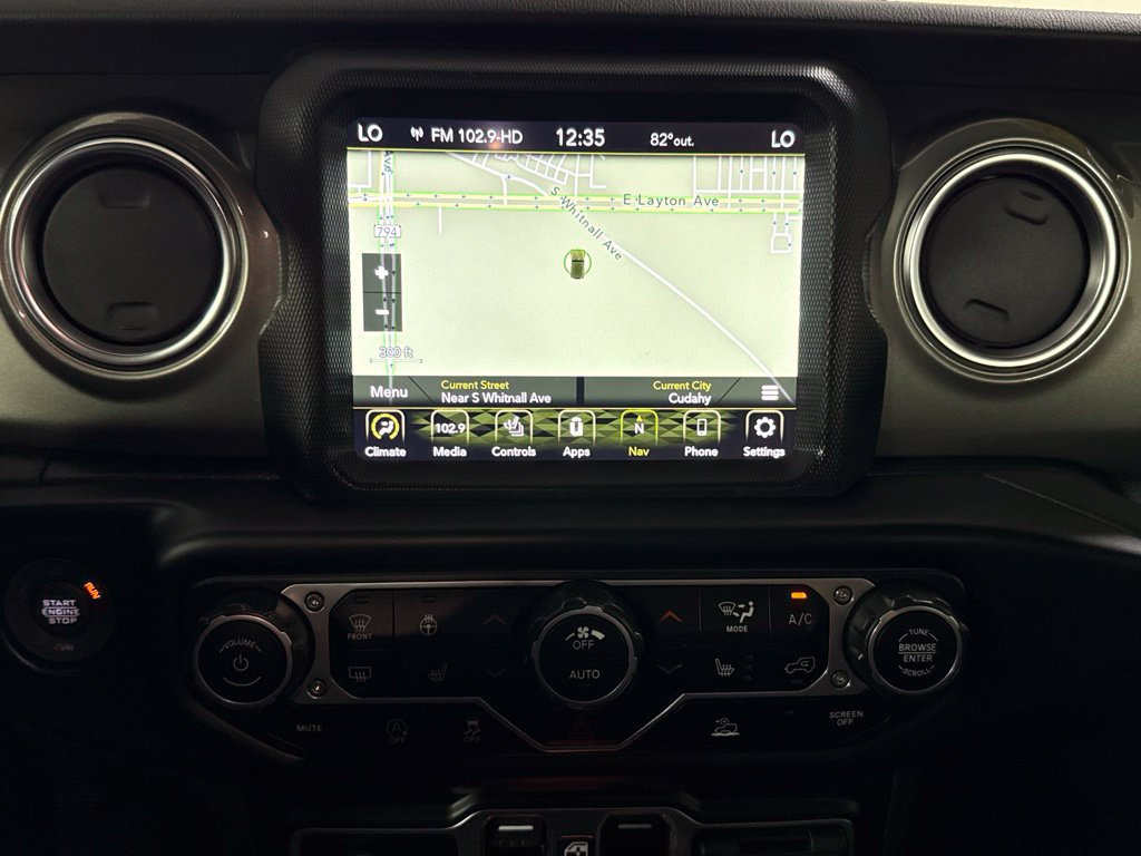 Used 2023 Jeep Wrangler Unlimited Sahara w/ LED Lighting Group AWD/4WD image 30