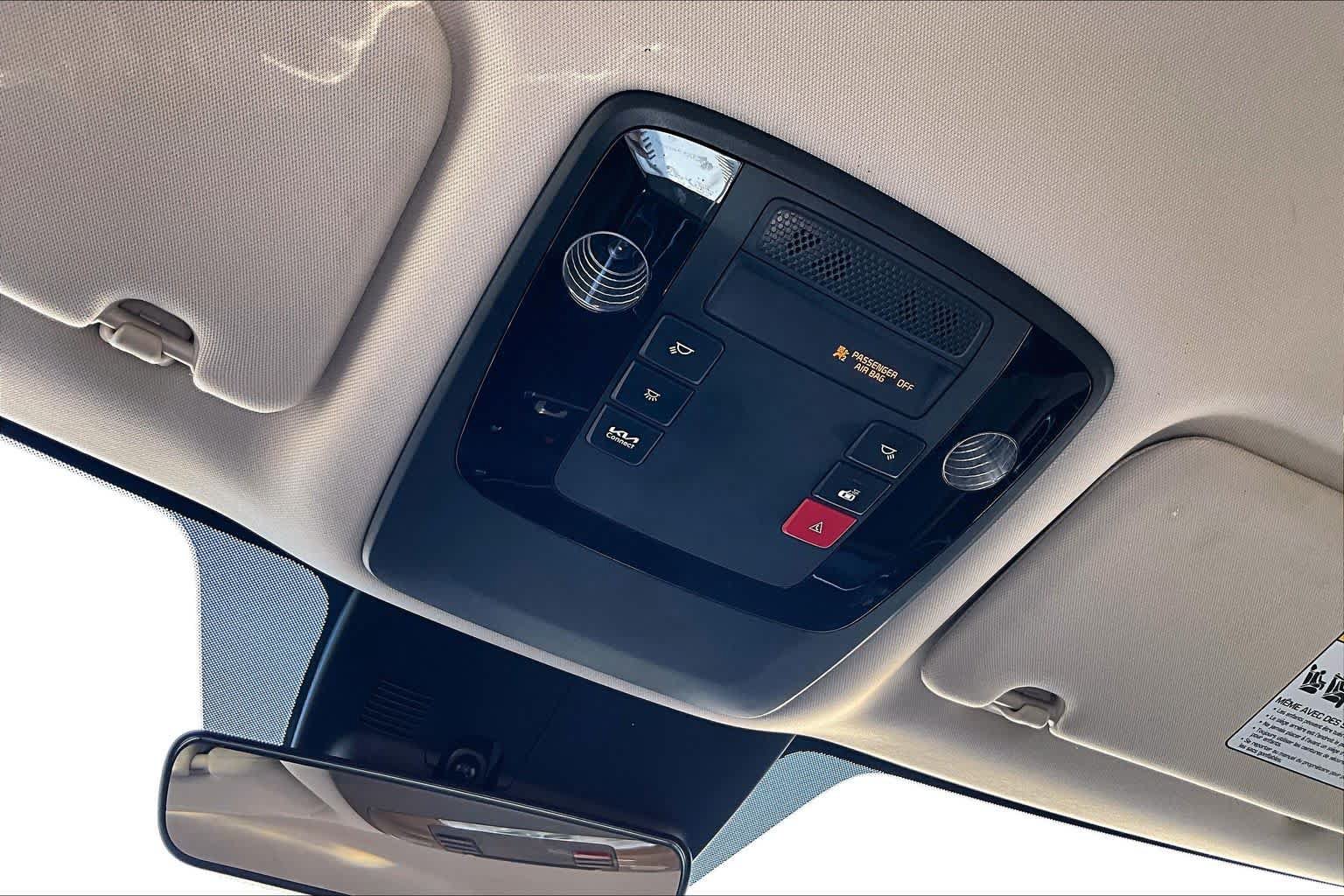Used 2024 Kia Carnival EX FWD image 35