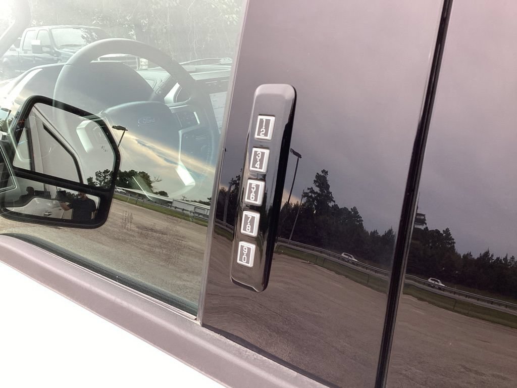 Used 2020 Ford F250 Lariat AWD/4WD image 22