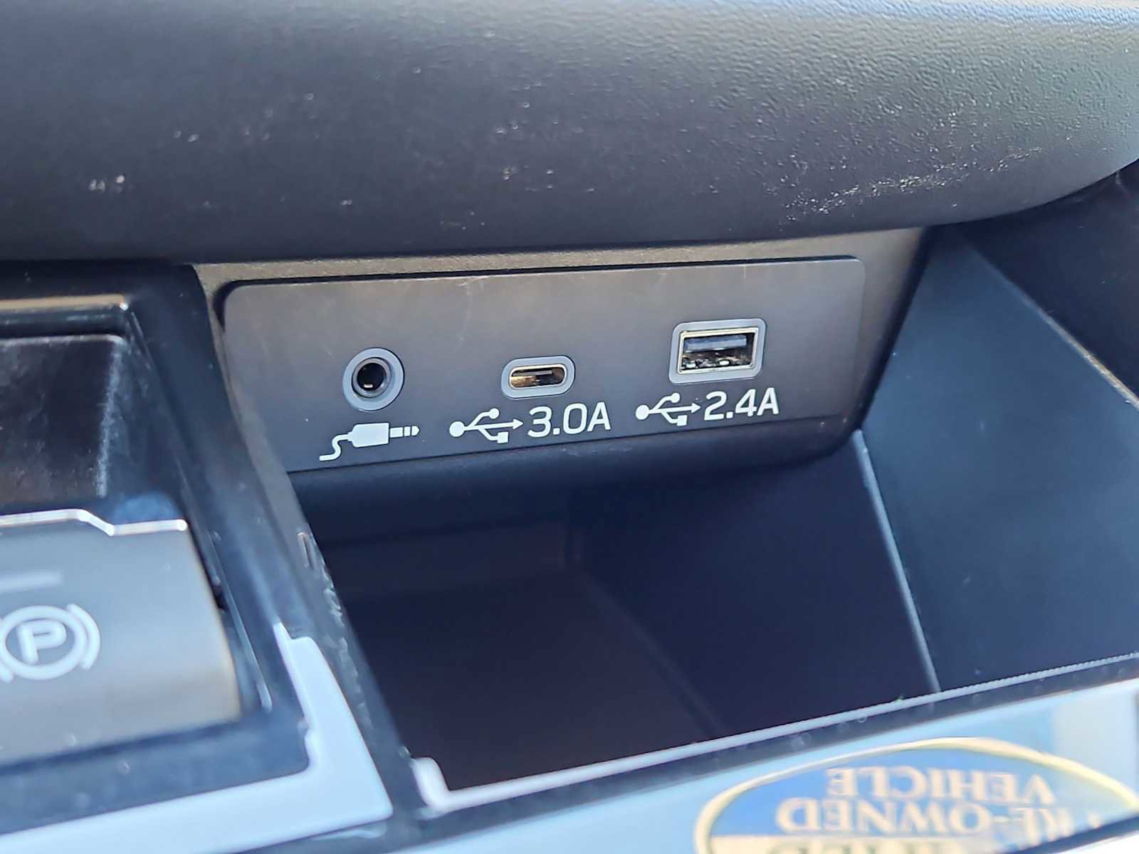 Used 2024 Subaru Outback Premium image 10