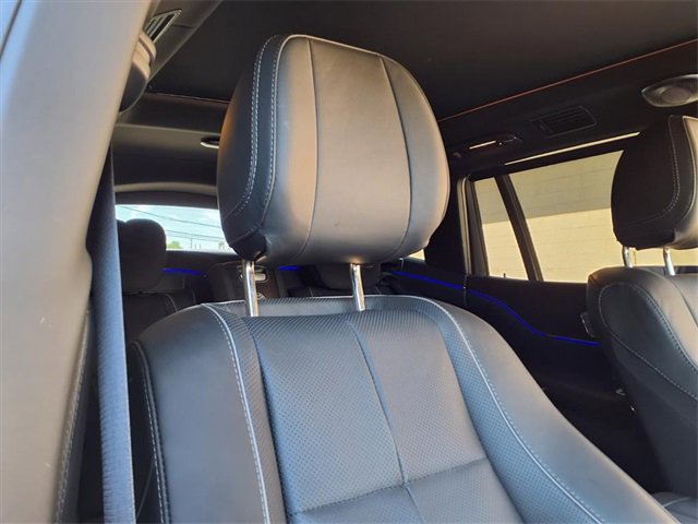 Used 2023 Mercedes-Benz Maybach GLS 600 4MATIC image 15