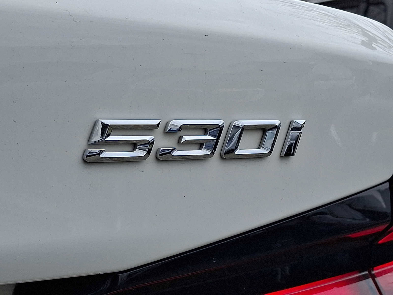 Used 2023 BMW 530i xDrive w/ Convenience Package image 30