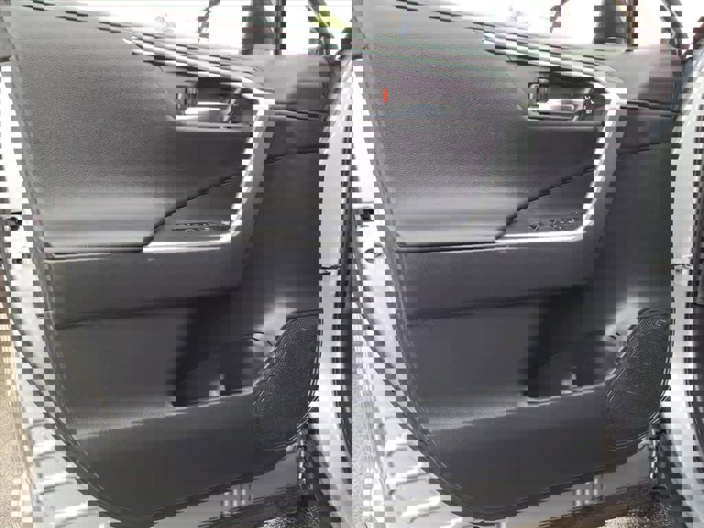 Used 2023 Toyota RAV4 XSE image 17