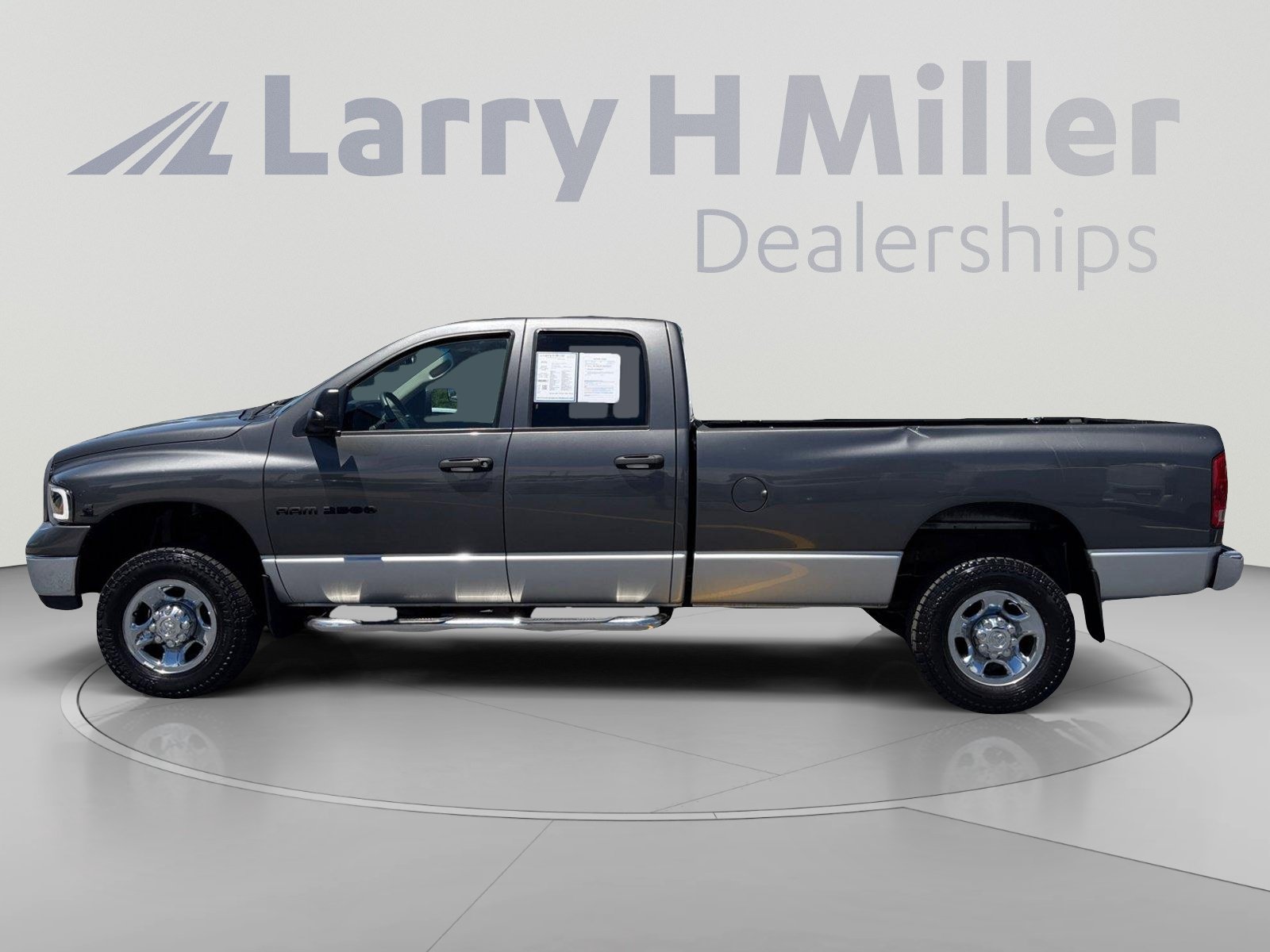 Used 2004 Dodge Ram 2500 Truck SLT w/ Trailer Tow Group AWD/4WD image 2