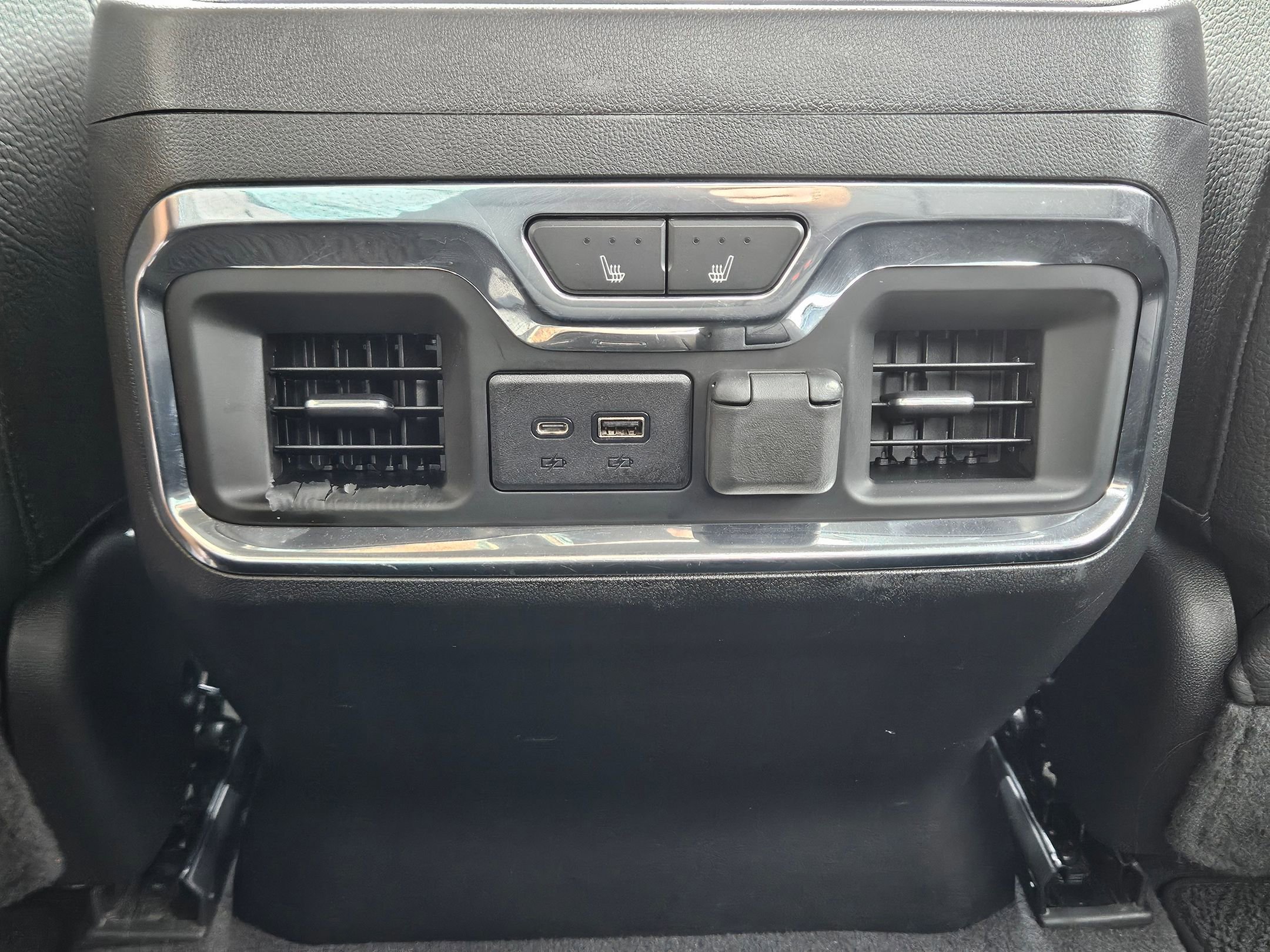 Used 2023 GMC Sierra 3500 Denali image 27