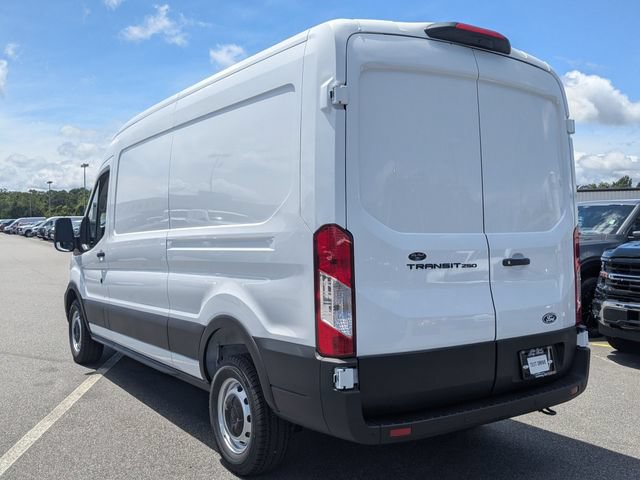 New 2026 Ford Transit 250 148 Medium Roof w/ Load Area Protection Package RWD image 5