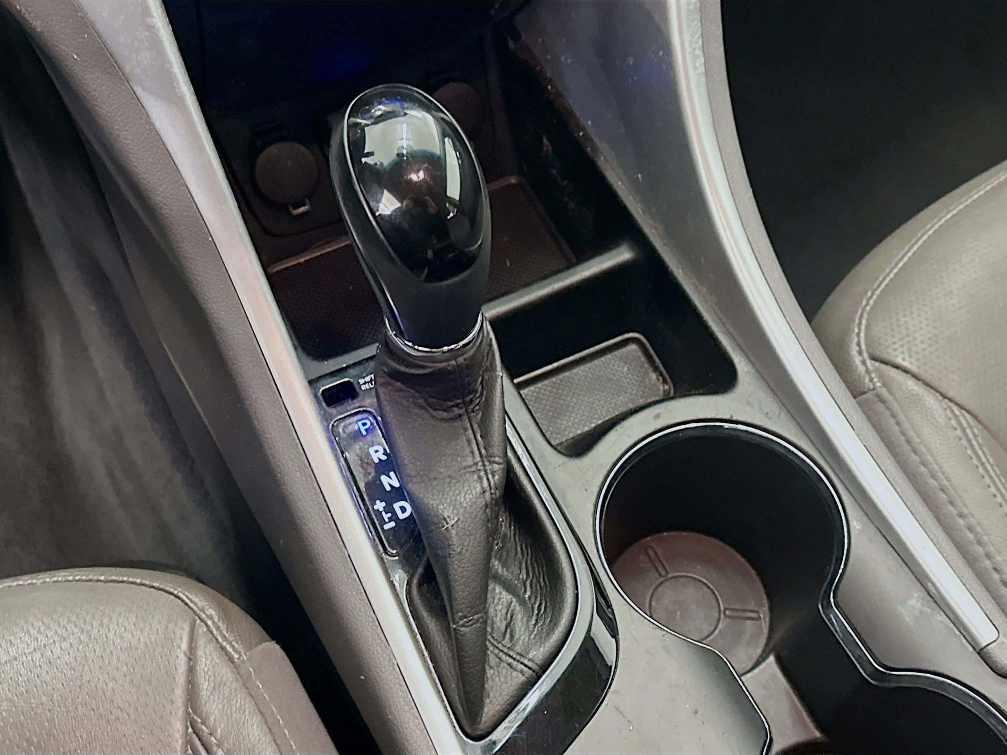 Used 2012 Hyundai Sonata Limited w/ Navigation Pkg image 25