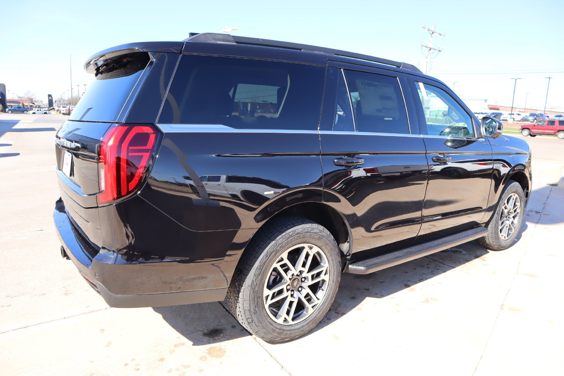 New 2026 Ford Expedition Active AWD/4WD image 24