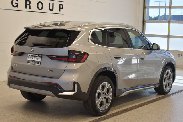 Used 2025 BMW X1 xDrive28i w/ Convenience Package AWD/4WD image 4