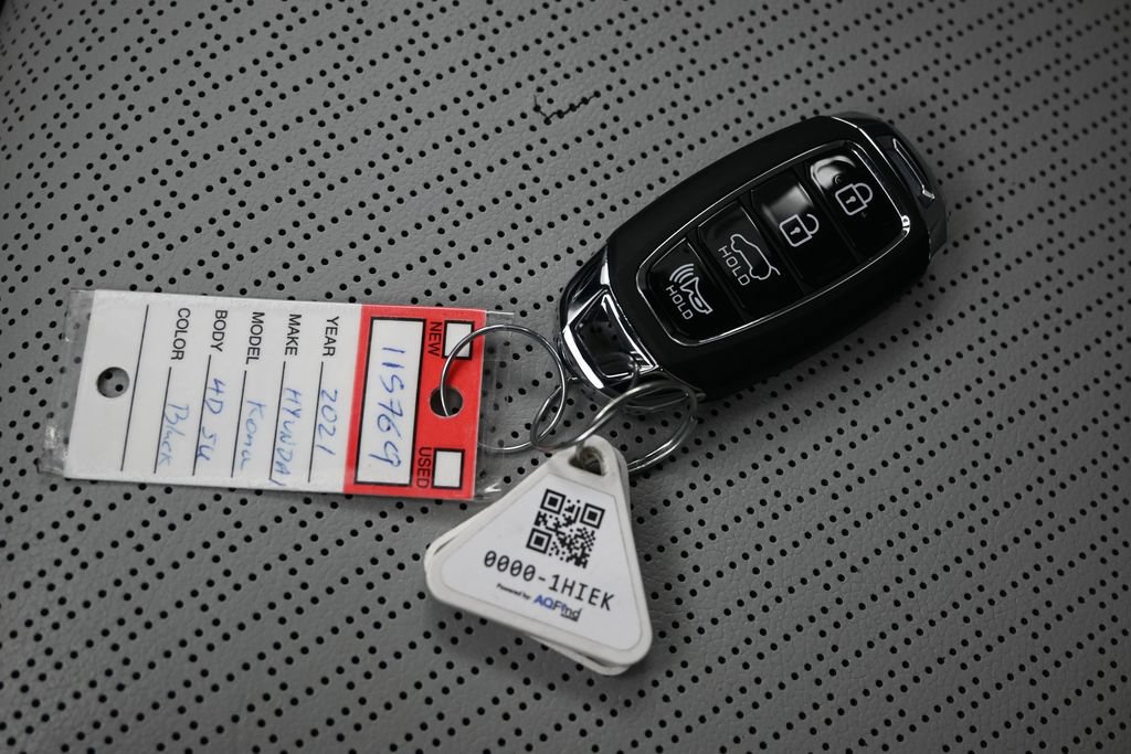 Used 2021 Hyundai Kona Ultimate FWD image 10