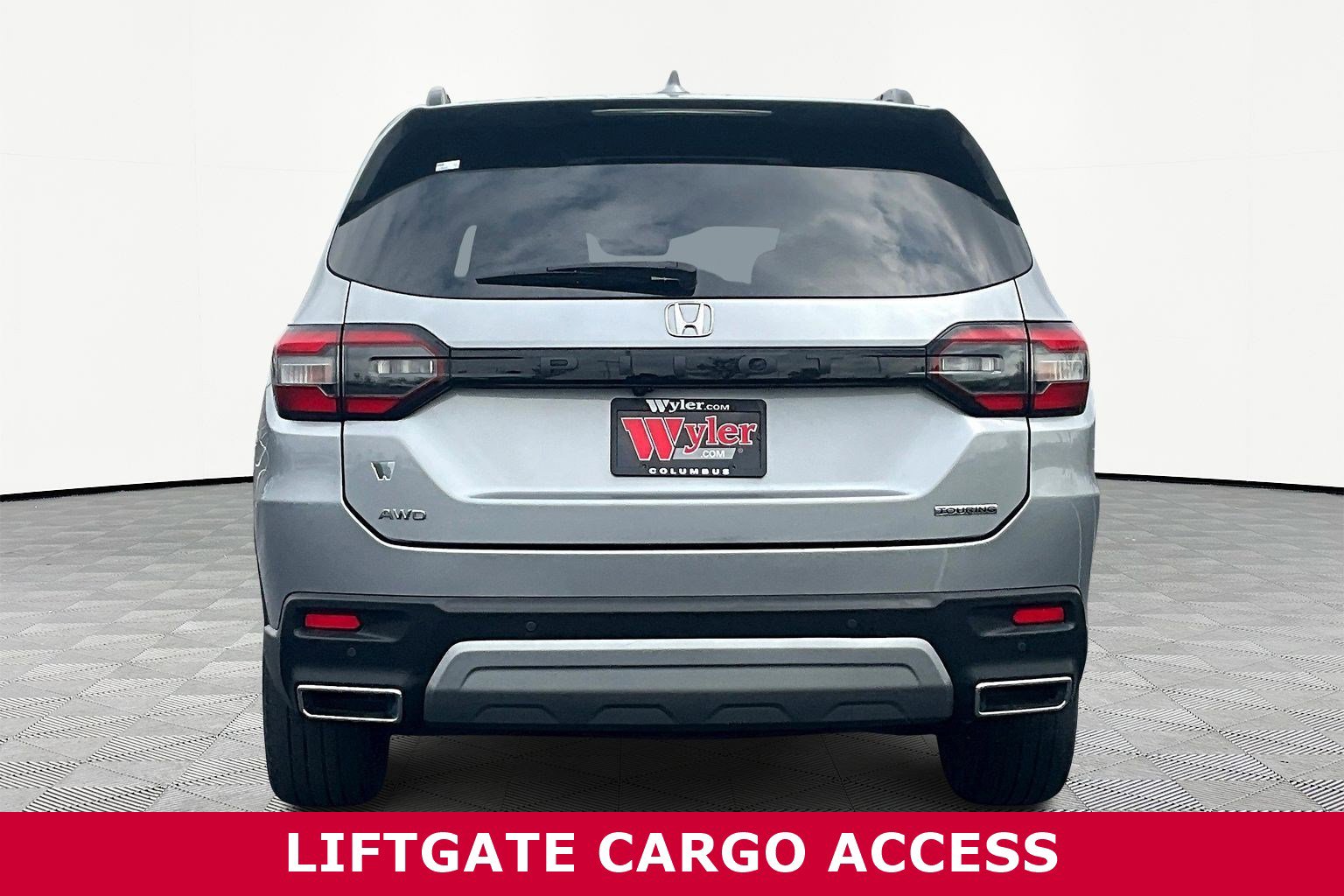 Used 2023 Honda Pilot Touring image 5