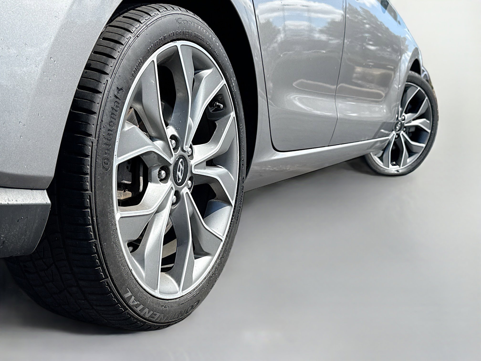 Used 2020 Hyundai Elantra GT N Line image 17