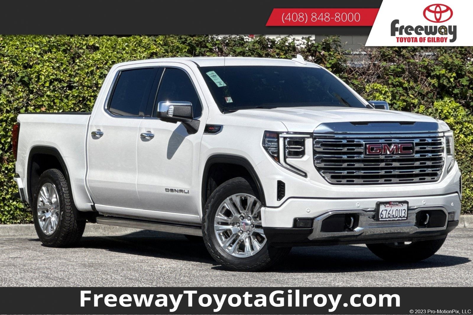 Used 2023 GMC Sierra 1500 Denali w/ Technology Package AWD/4WD image 1