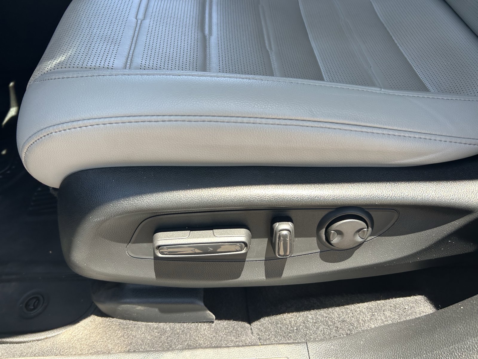 Used 2024 Honda CR-V EX-L image 29