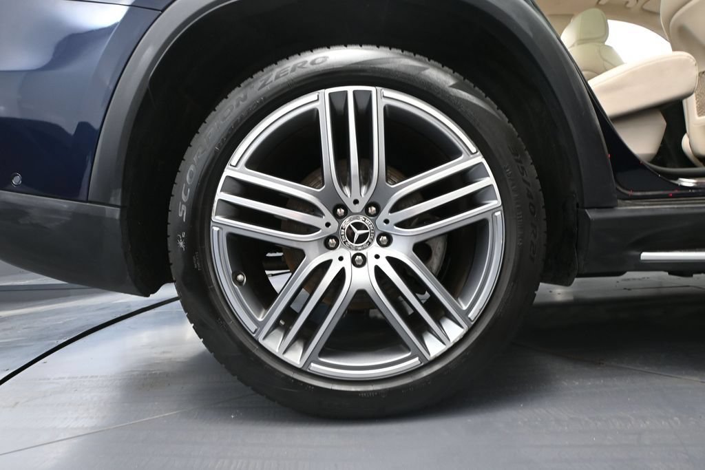 Used 2021 Mercedes-Benz GLS 450 4MATIC image 14