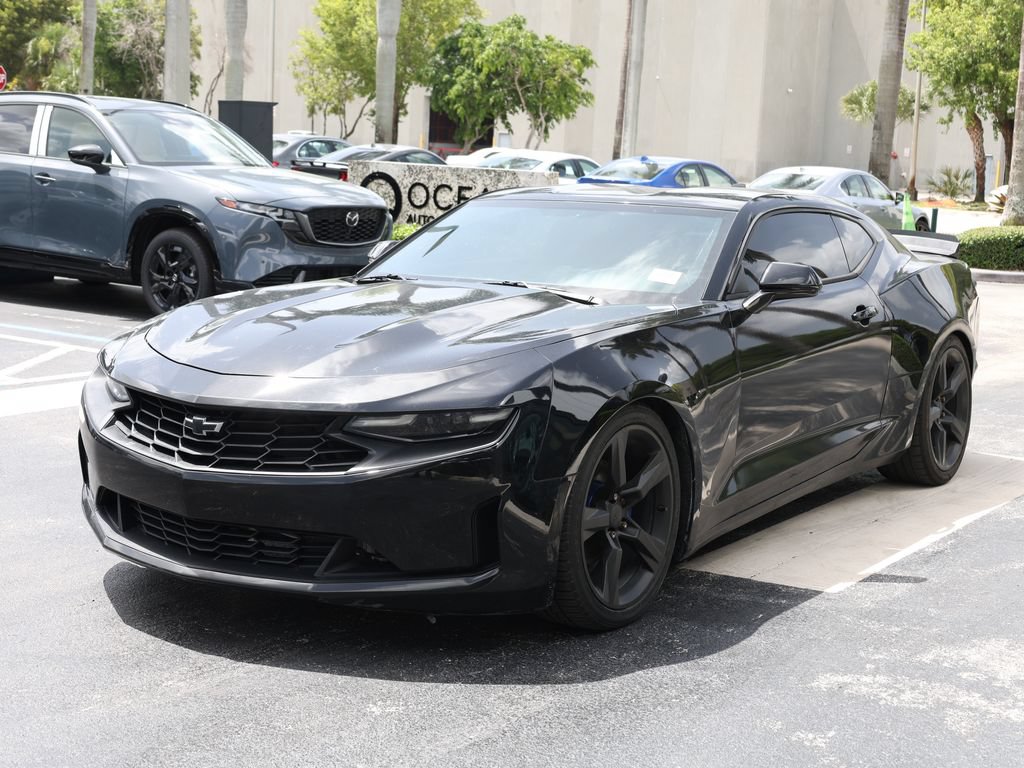 Used 2019 Chevrolet Camaro LT w/ Technology Package RWD image 1