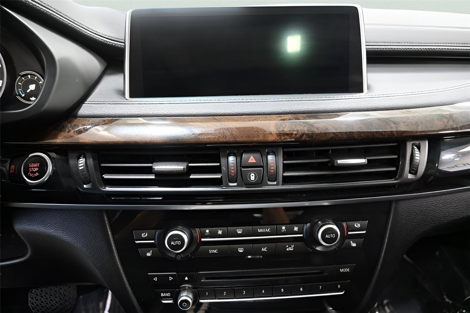 Used 2015 BMW X6 xDrive35i AWD/4WD image 22