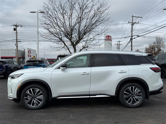 New 2026 INFINITI QX60 Luxe image 3