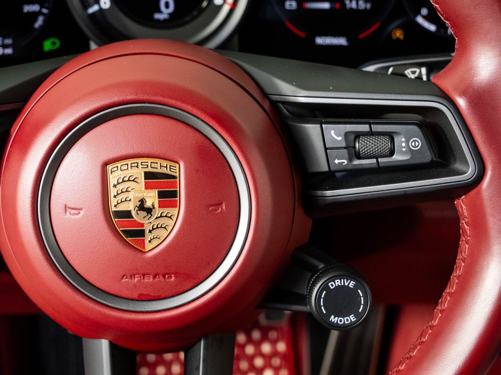 Used 2024 Porsche 911 Carrera S RWD image 11