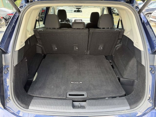 Used 2024 Nissan Rogue SV AWD/4WD image 14