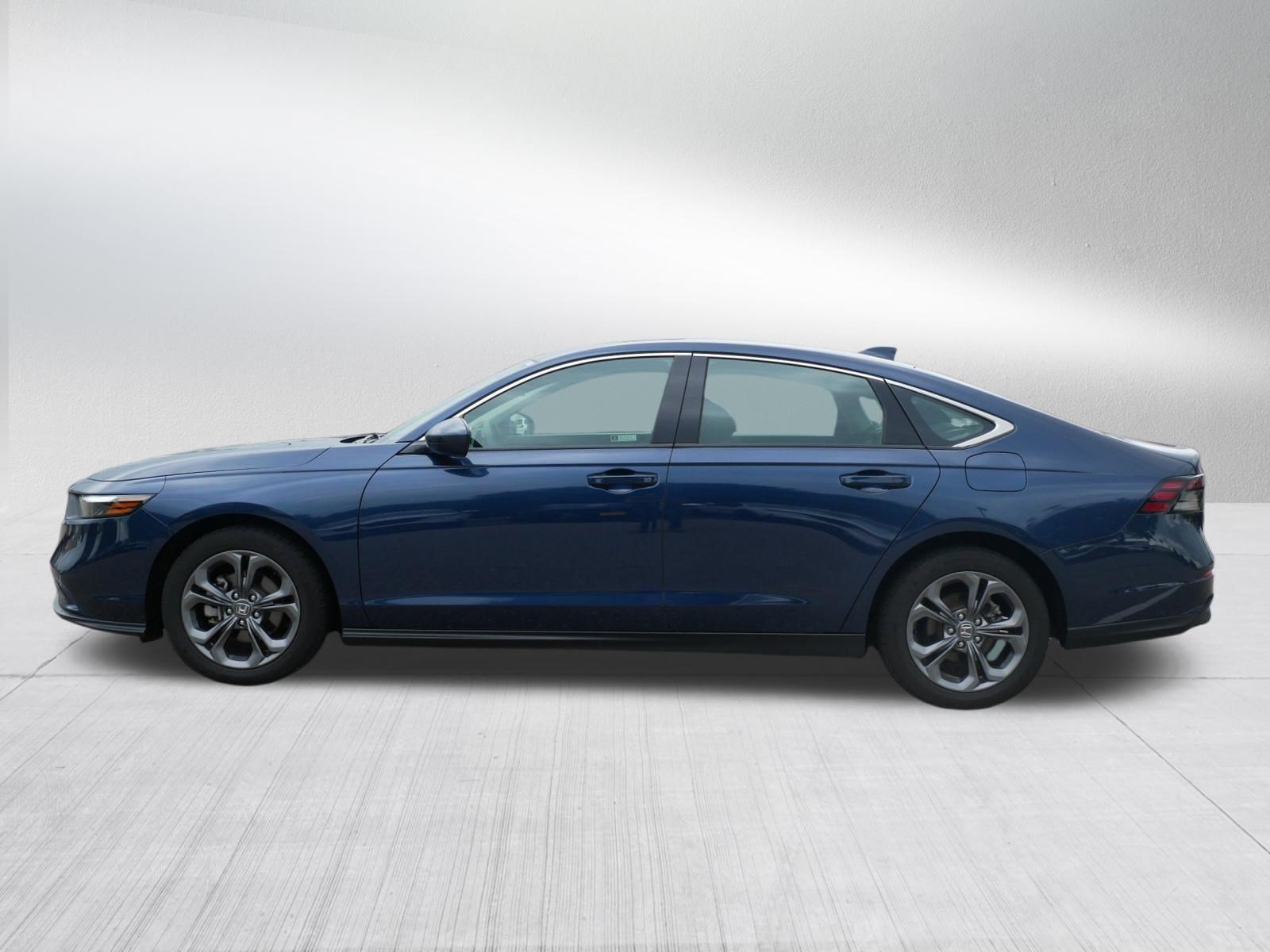 Certified 2023 Honda Accord EX image 4