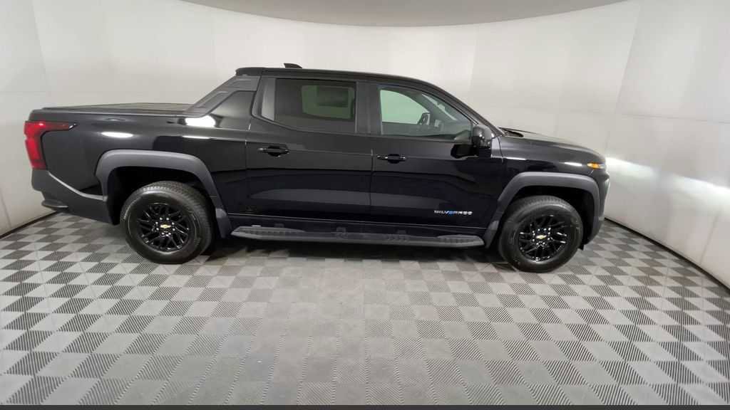New 2024 Chevrolet Silverado EV W/T image 19