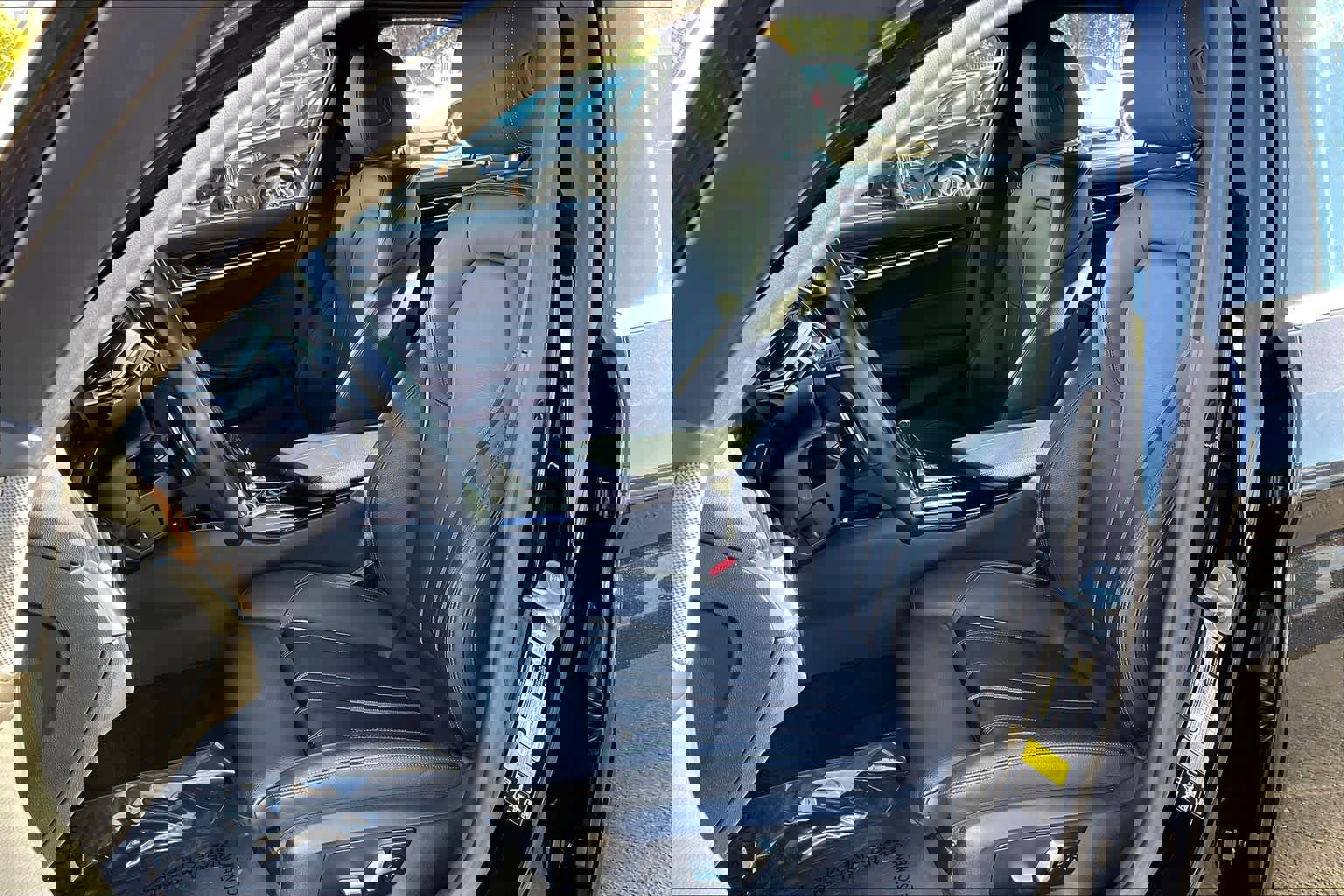 Used 2022 BMW 530i xDrive w/ Premium Package image 28